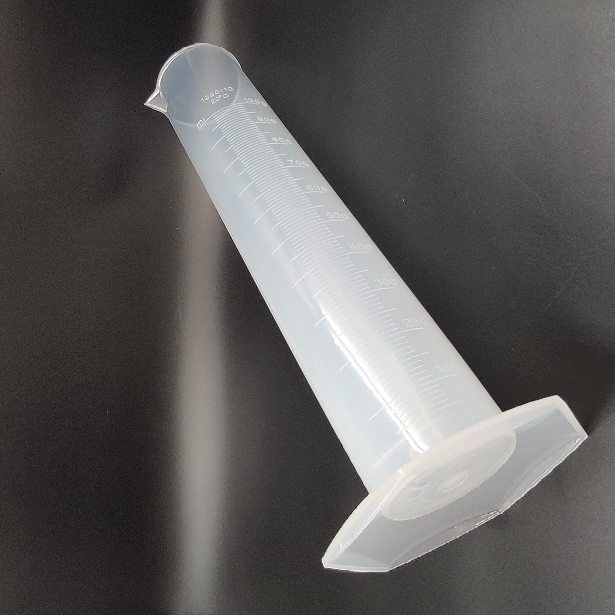 Lexbax PLastic Measuring Cylinder Transparent Graduated 1000ml Polypropylene Material Pack of 3